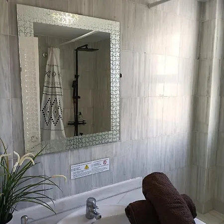 Suites Center Recinto Ferial Apartment